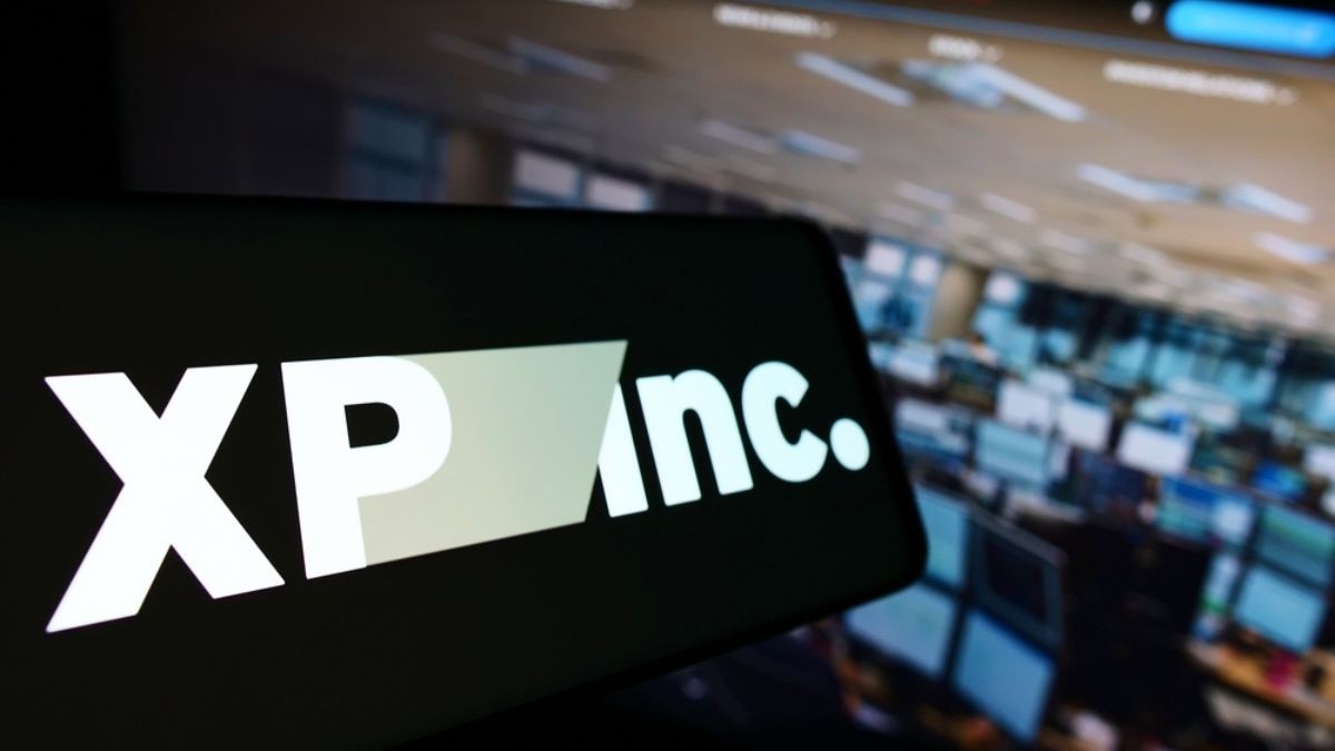 XP Inc. Anuncia Programa de Recompra de Ações Após Queda de 16%.